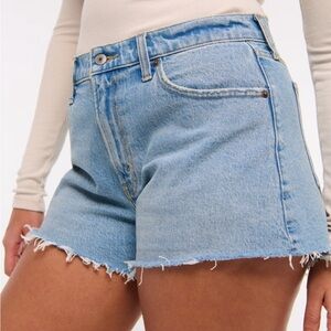 Abercrombie | 90’s relaxed cutoff shorts